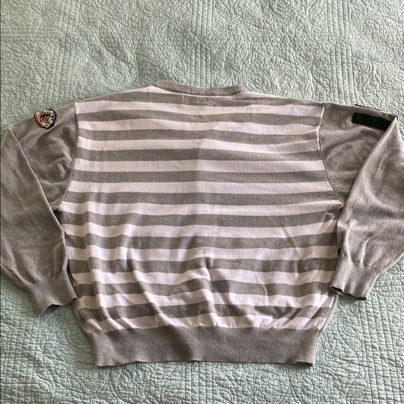 Green and Gray Cardigan Sweater with Textured Fabric - Picture 3 of 7